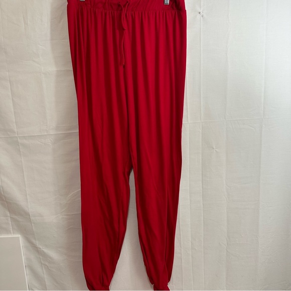 Fashion Nova 2-Piece Sleeveless Elastic Hem Cropped Top & Jogger Pants Red 2XL - Picture 2 of 12
